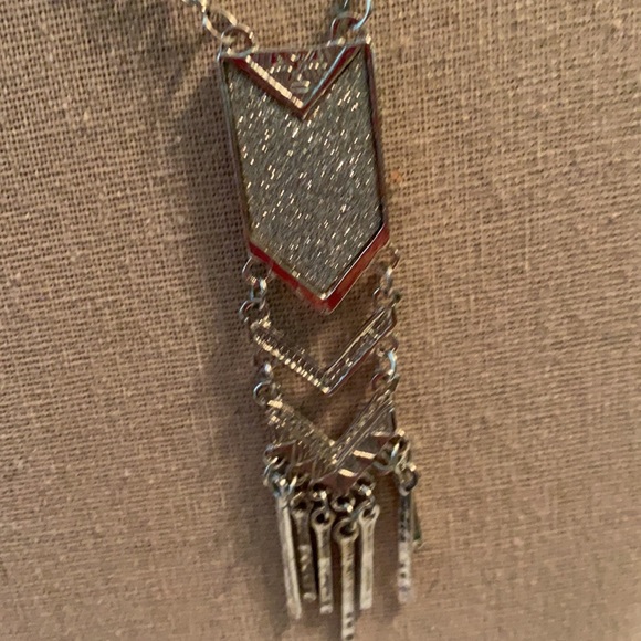 Ladies tunic length necklace - Picture 2 of 2